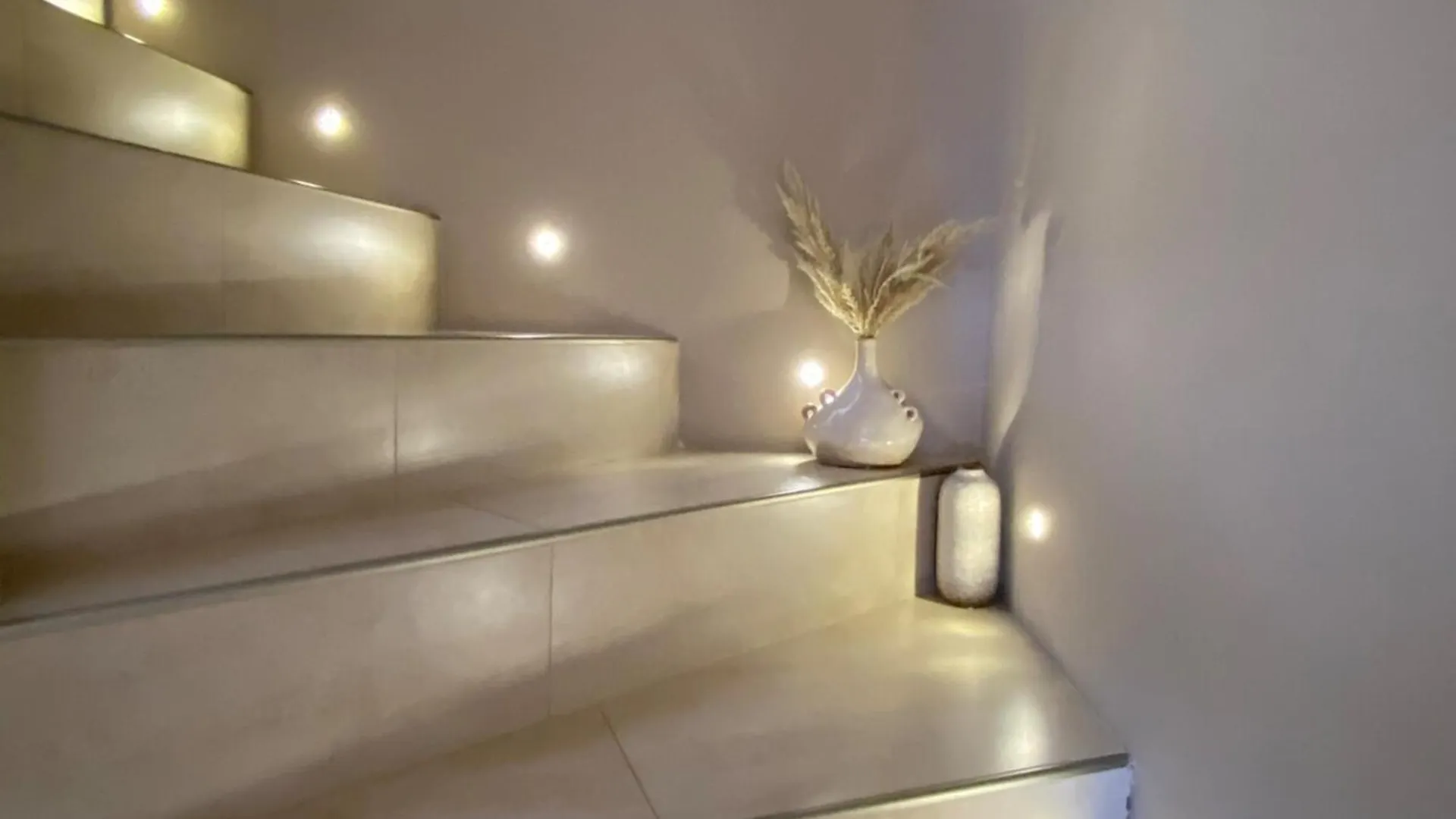 Superb Modern Villa - Sea View Pool Holiday home Nice