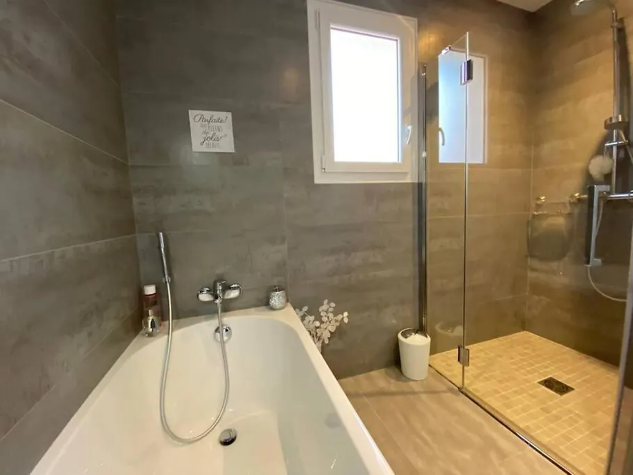 Superbe Villa Moderne - Piscine Vue Mer Nice 0*,  Francie