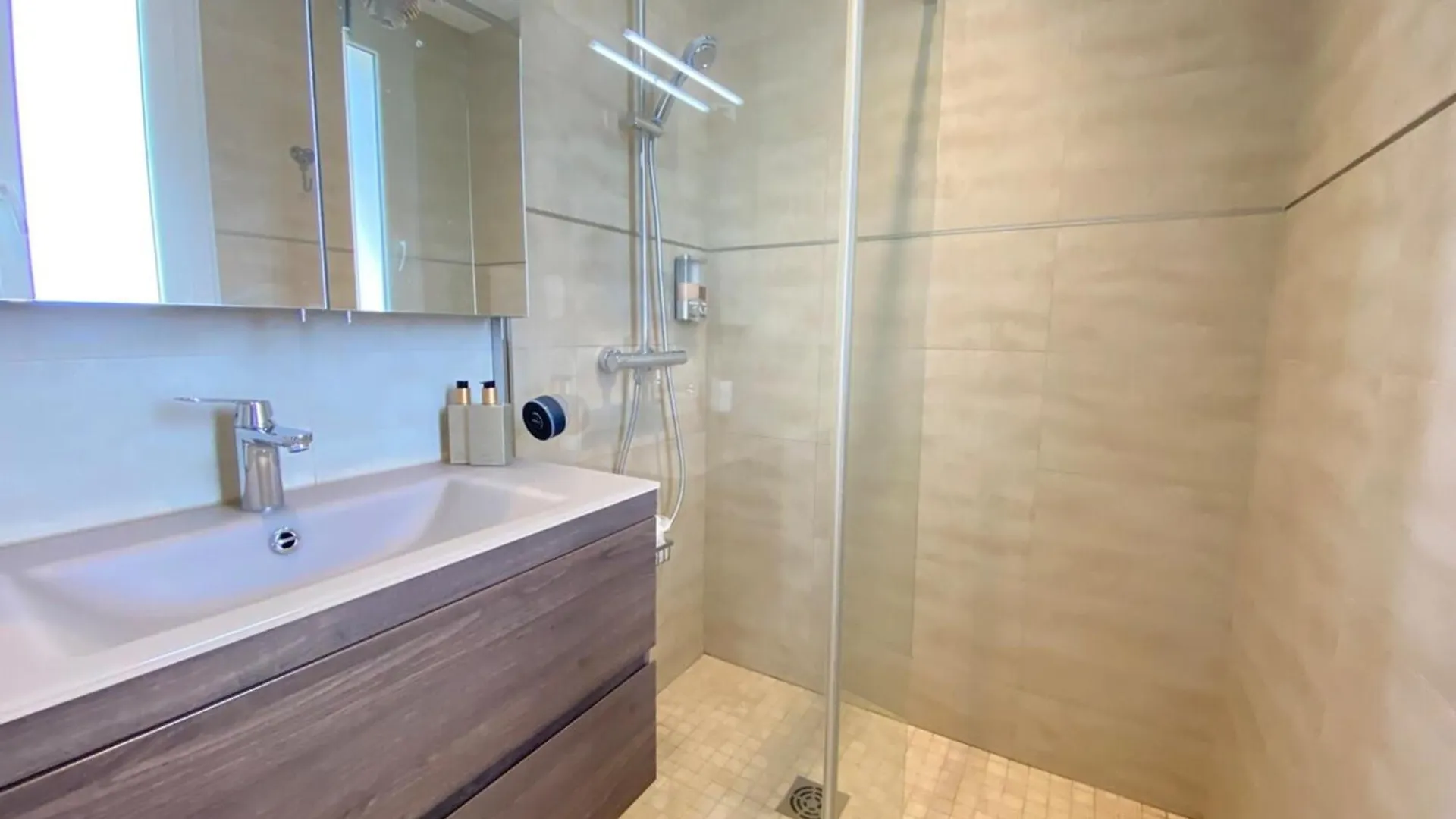 Superb Modern Villa - Sea View Pool Nice 0*,  France